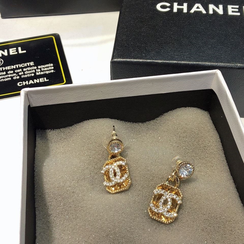 Ch**el earrings